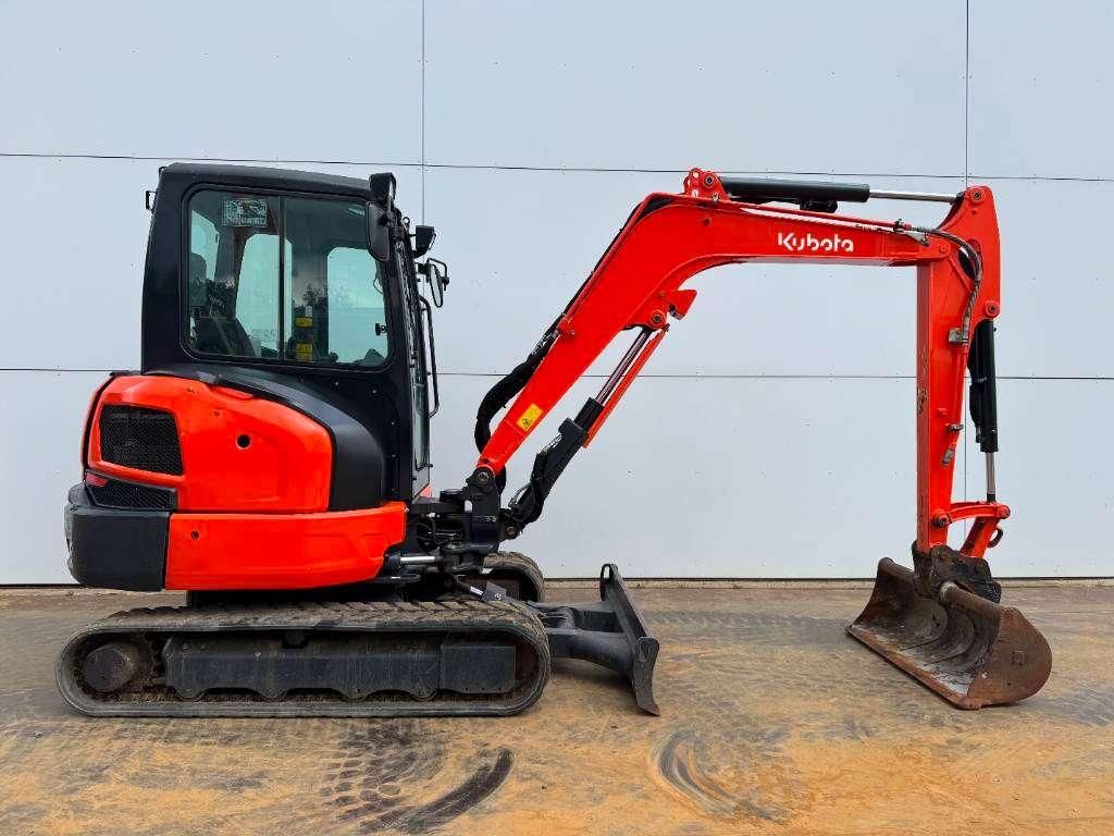 Kubota KX037-4 - Hammer Lines / Quick Coupler Photo 6