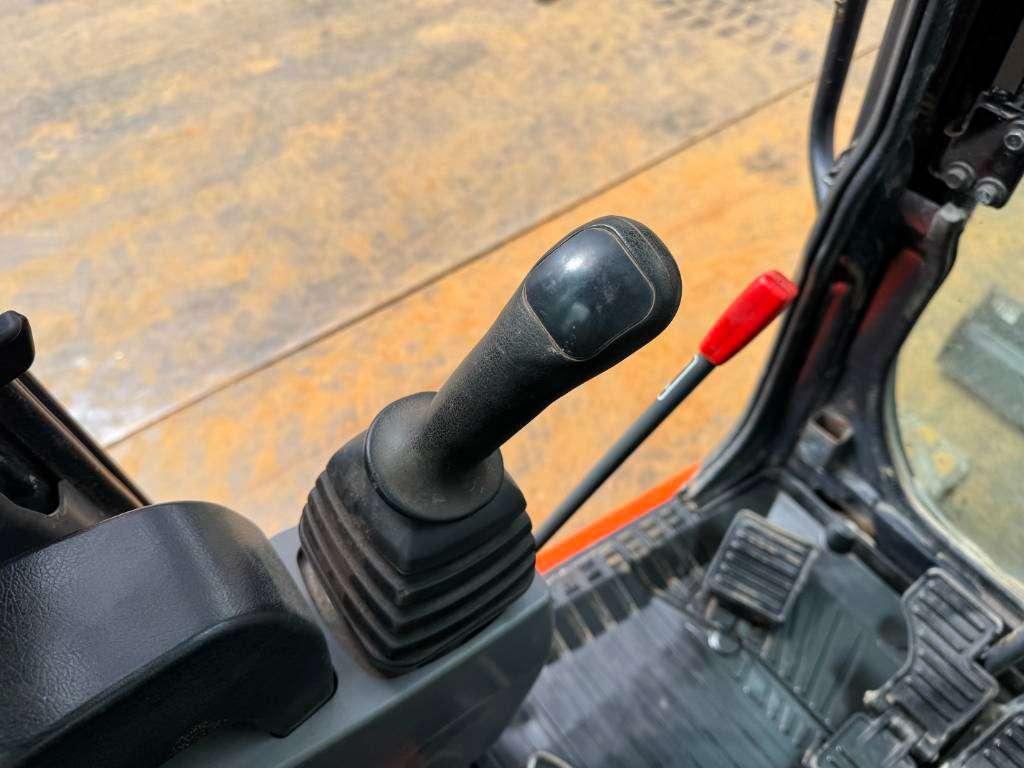 Kubota KX037-4 - Hammer Lines / Quick Coupler Photo 9