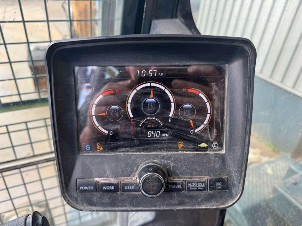 Hyundai Robex 180W-9A Photo 29