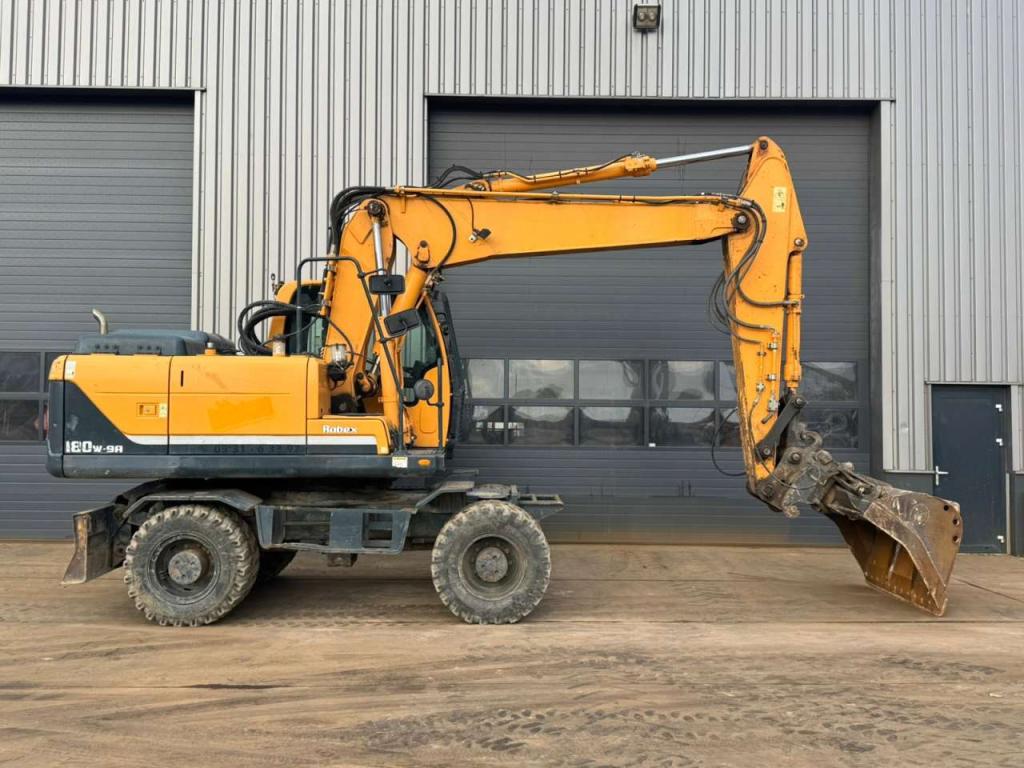 Hyundai Robex 180W-9A Photo 5
