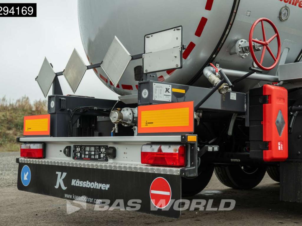 Kässbohrer STB 3 axles New! 32.000L Bitumen Photo 13