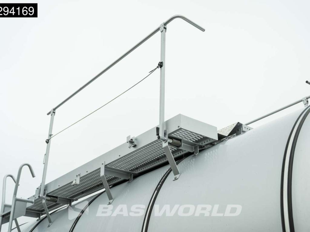 Kässbohrer STB 3 axles New! 32.000L Bitumen Photo 15