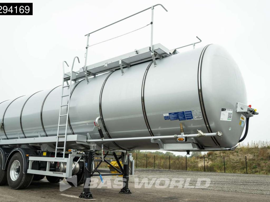 Kässbohrer STB 3 axles New! 32.000L Bitumen Photo 3