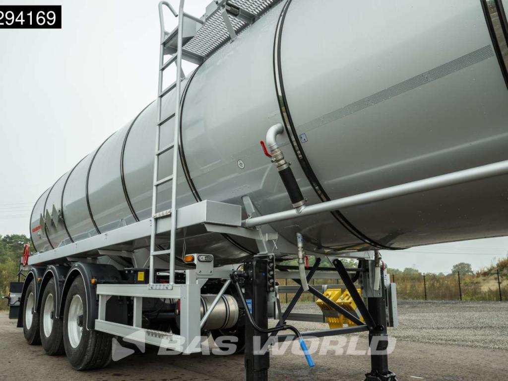Kässbohrer STB 3 axles New! 32.000L Bitumen Photo 8