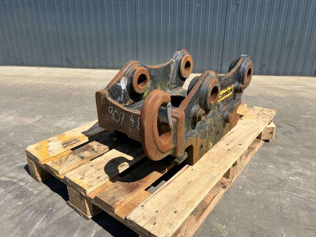 OilQuick OQ65 - M314F / M316F / M318F Photo 1