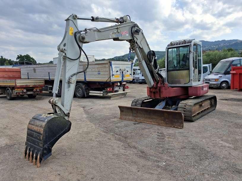 Takeuchi TB180FR Photo 4
