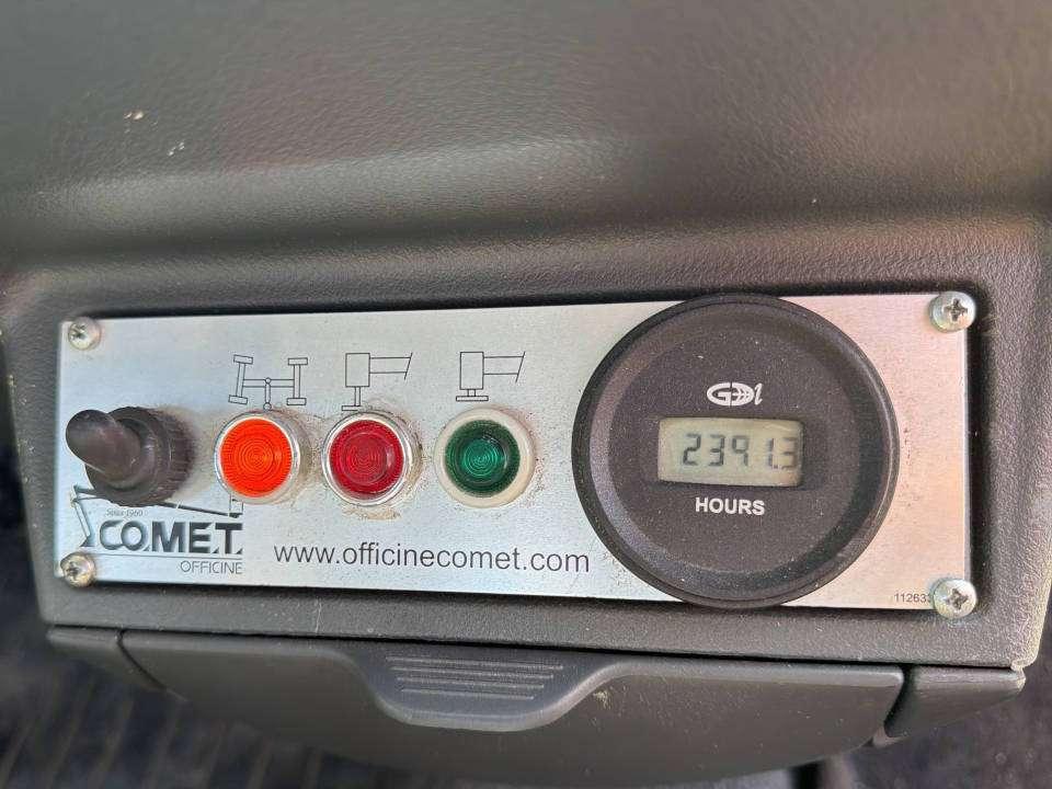 Comet 14.6 HQ Photo 3