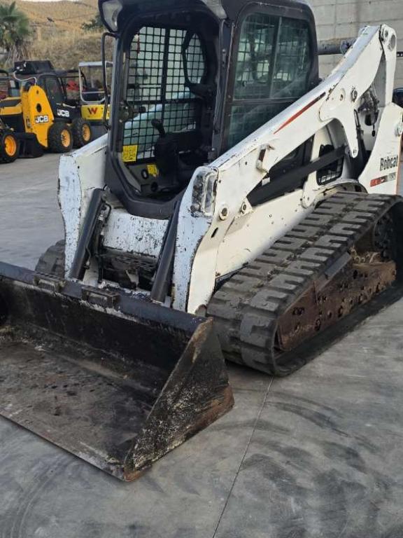 Bobcat T650 Photo 5