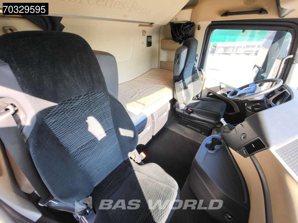 Mercedes-Benz Actros 2443 6X2 BigSpace Retarder Standklima ACC Liftachse Schiebeschüssel Photo 27