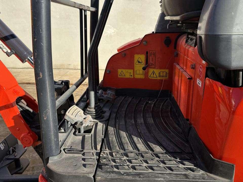Kubota U17-3A Photo 11