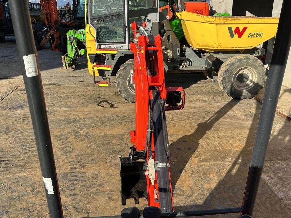 Kubota U17-3A Photo 16