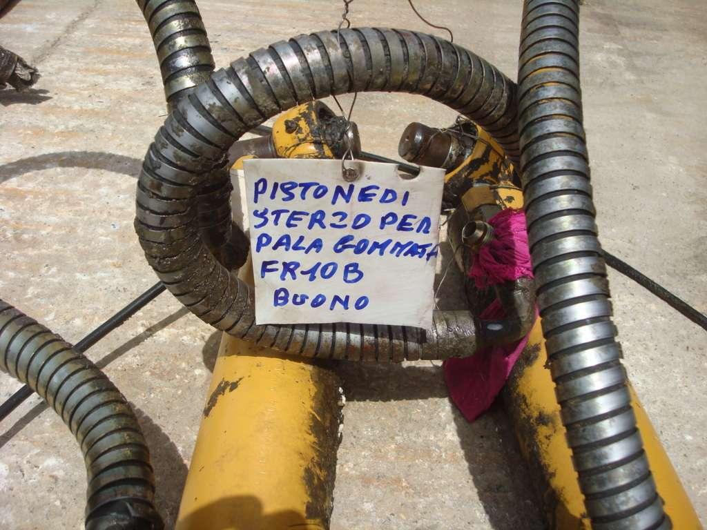Piston de direction pour PALA GOMMATA FR10B Photo 2