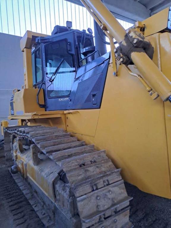 Komatsu D85EX Photo 2