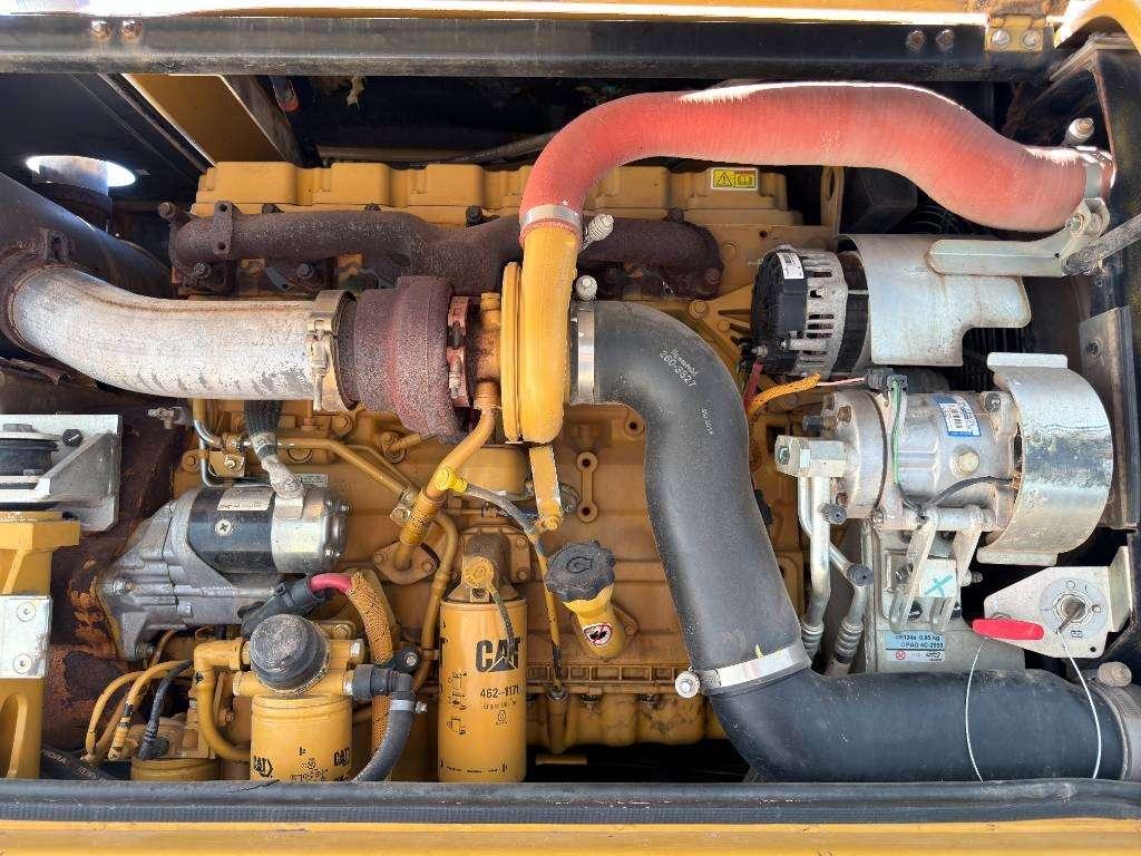 Caterpillar M322D Photo 23