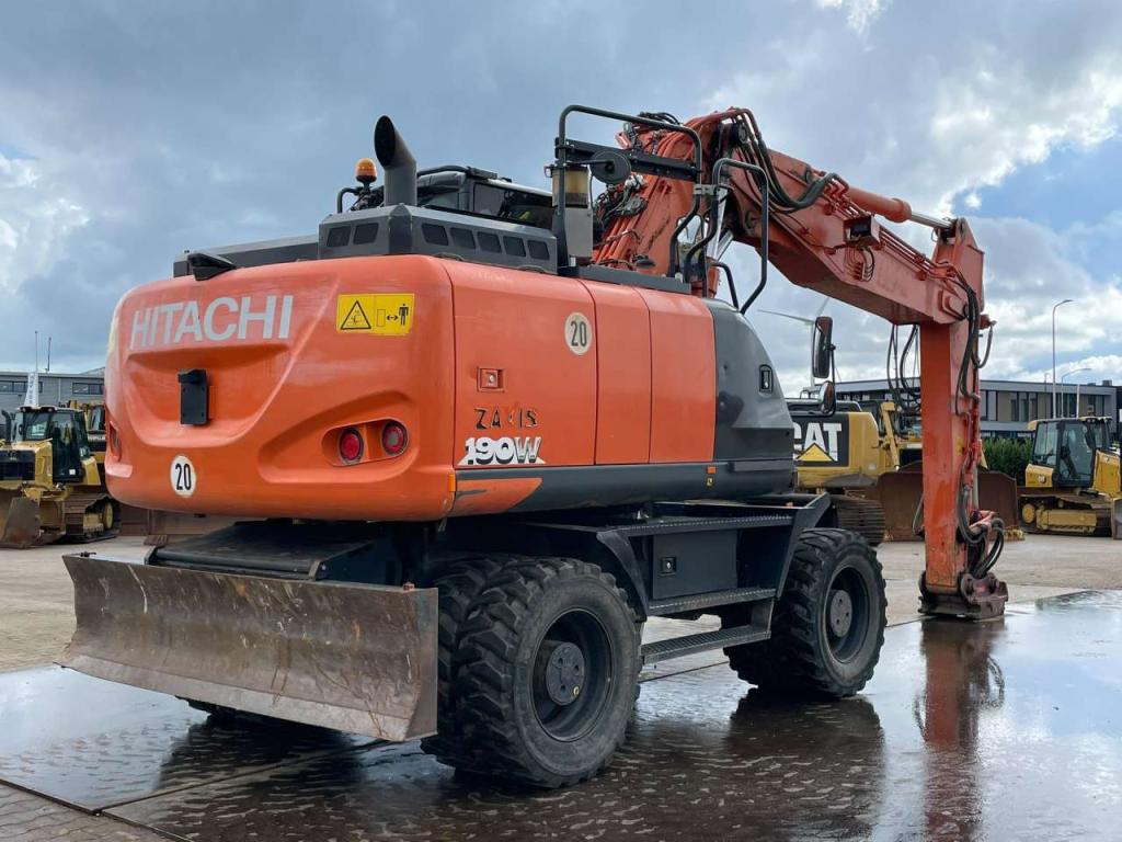 Hitachi ZX190W-6 Photo 5