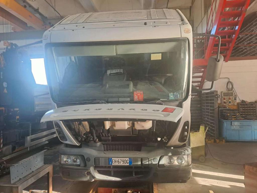 Iveco EUROCARGO ML120E18 Photo 12