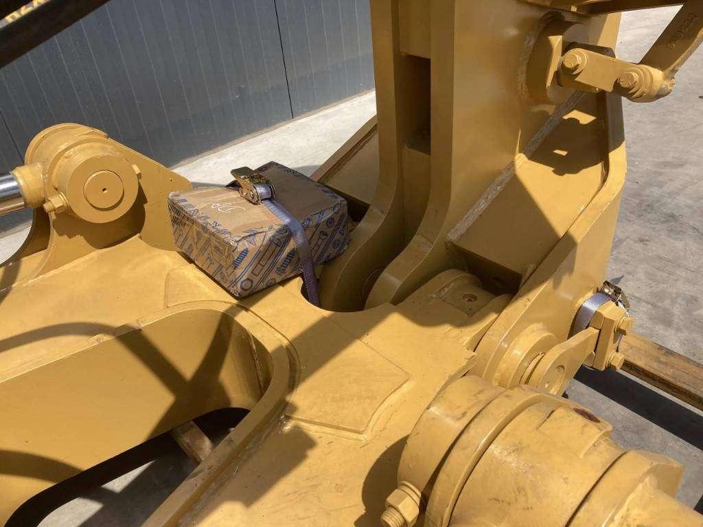 Caterpillar D8N Photo 13
