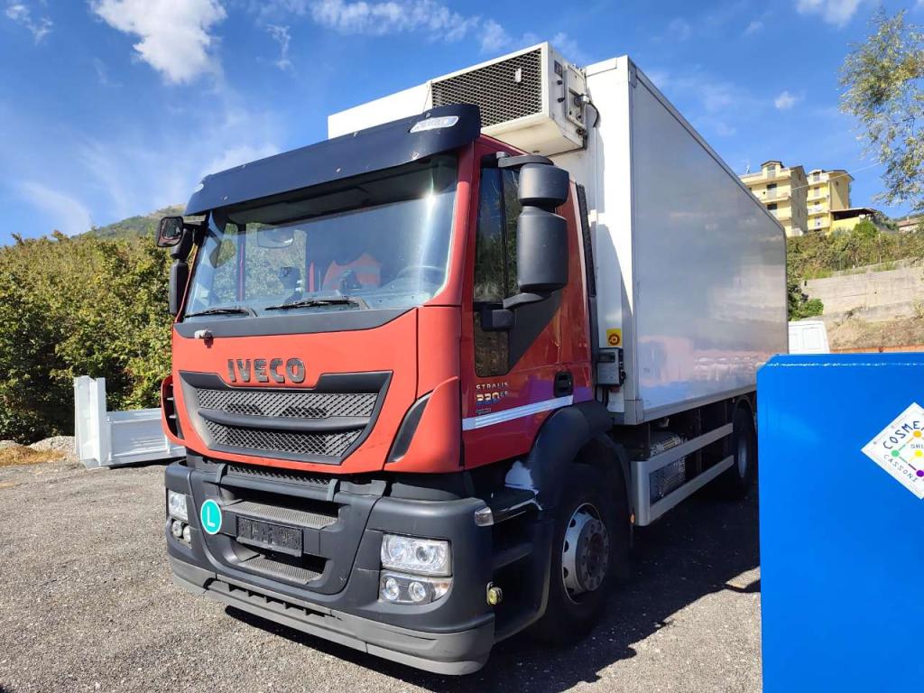 Iveco STRALIS HI-STREET 260S31 Photo 10
