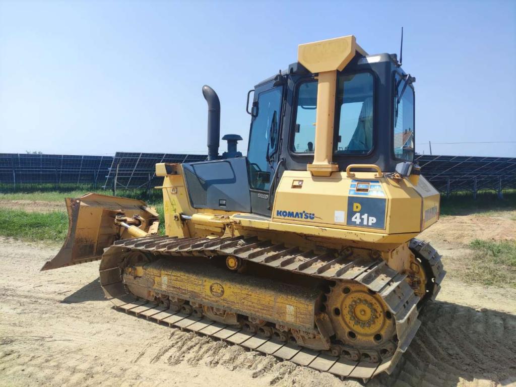 Komatsu D41P-6 Photo 4