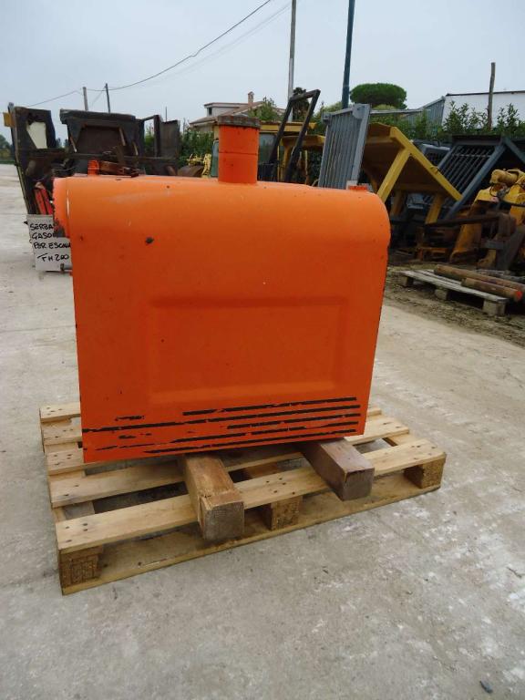 Réservoir de carburant pour Fiat Hitachi FH200 Photo 2