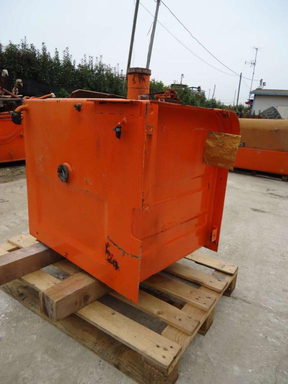 Réservoir de carburant pour Fiat Hitachi FH200 Photo 4