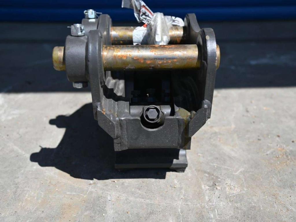 Other manufacturers BQC04M UNI45 for 6-11 ton excavators Photo 5