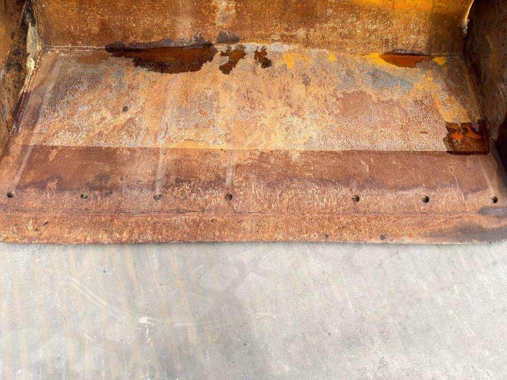 Caterpillar CW40 Photo 17