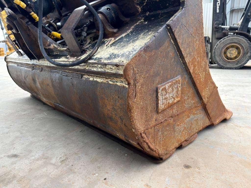 Caterpillar CW40 Photo 21