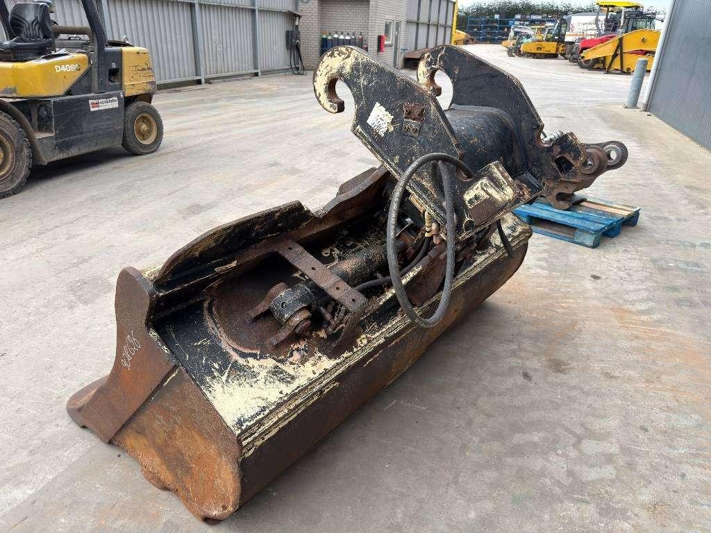 Caterpillar CW40 Photo 6