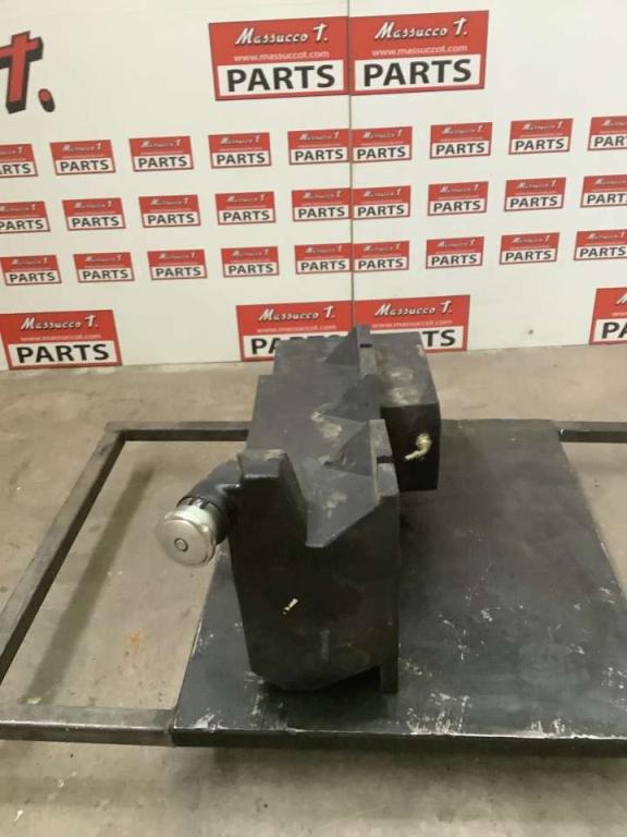 Réservoir de carburant pour Neuson 3402 Photo 1