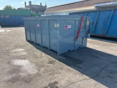 CONTENITORE PER RIFIUTI CON COPERCHIO en vente par Aurora Srl