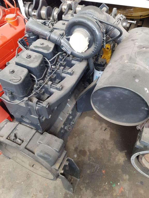 Cummins 6BT 5.9 Photo 2