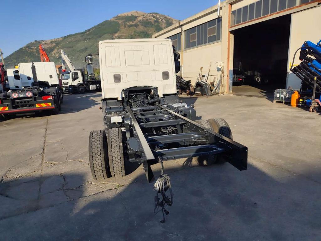 Iveco EUROCARGO 100E18 Photo 22
