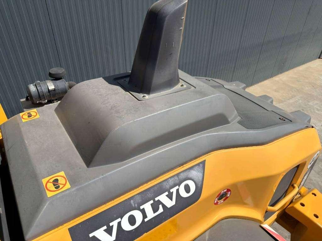 Volvo L110H Photo 12