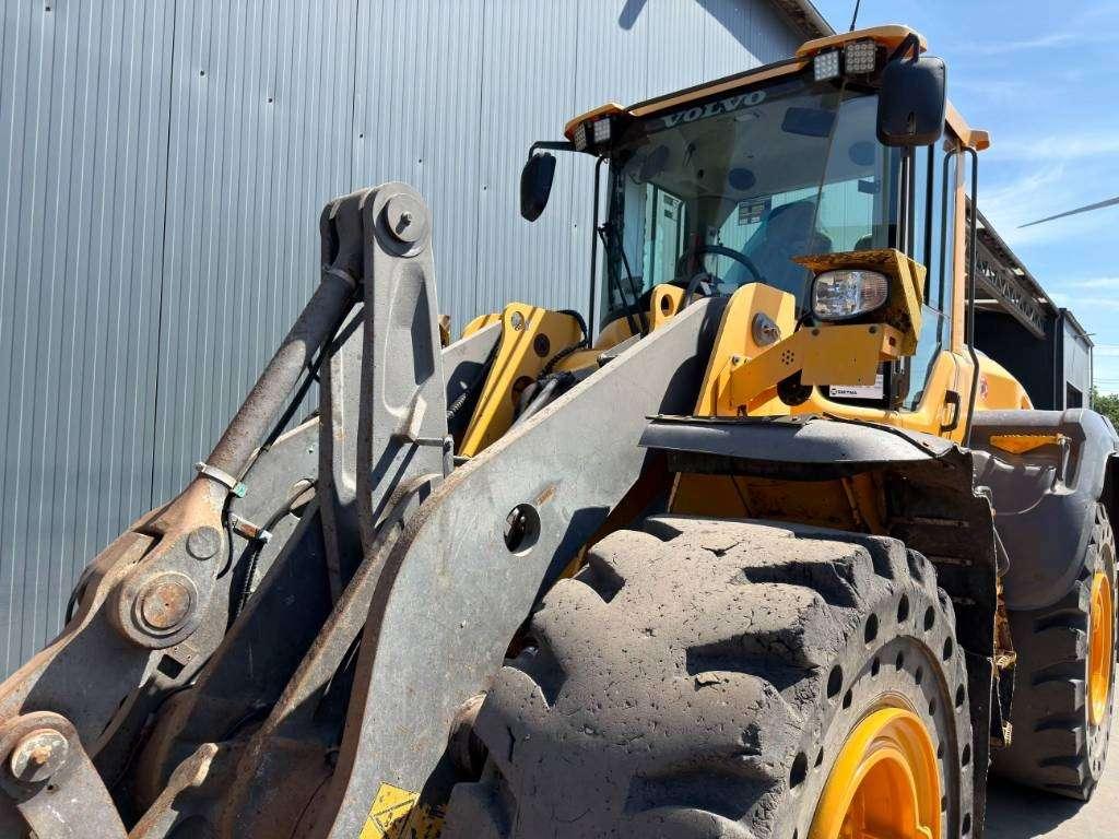 Volvo L110H Photo 20
