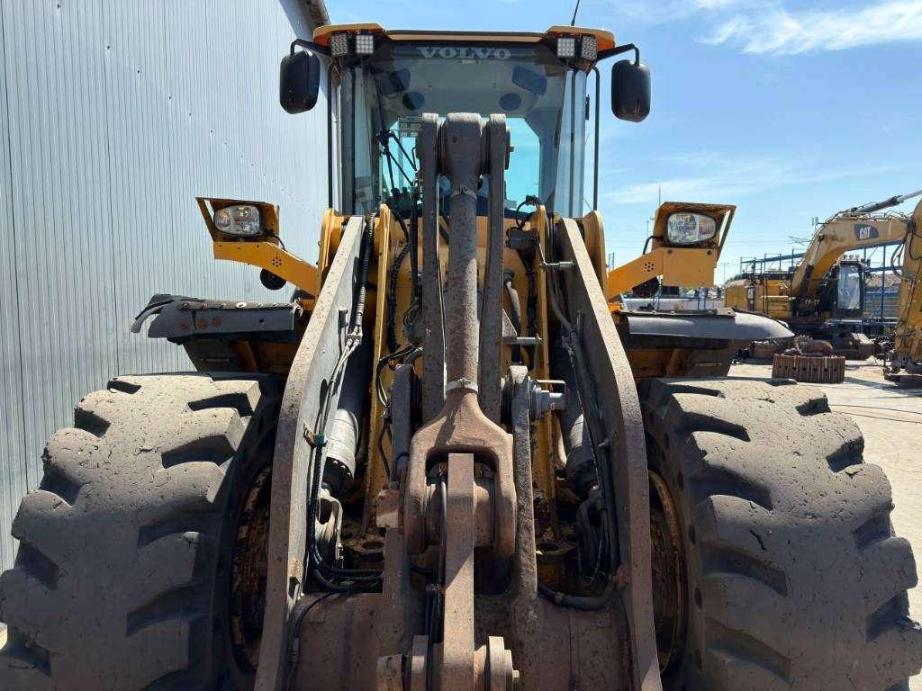 Volvo L110H Photo 21