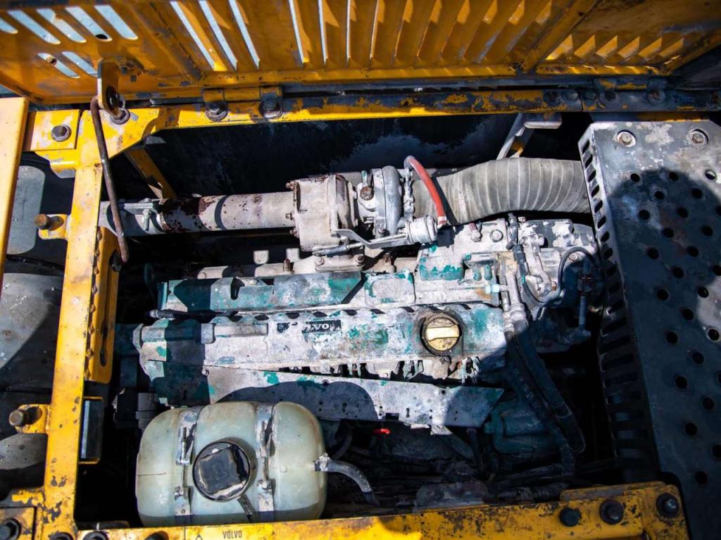 Volvo ECR235CL Photo 8