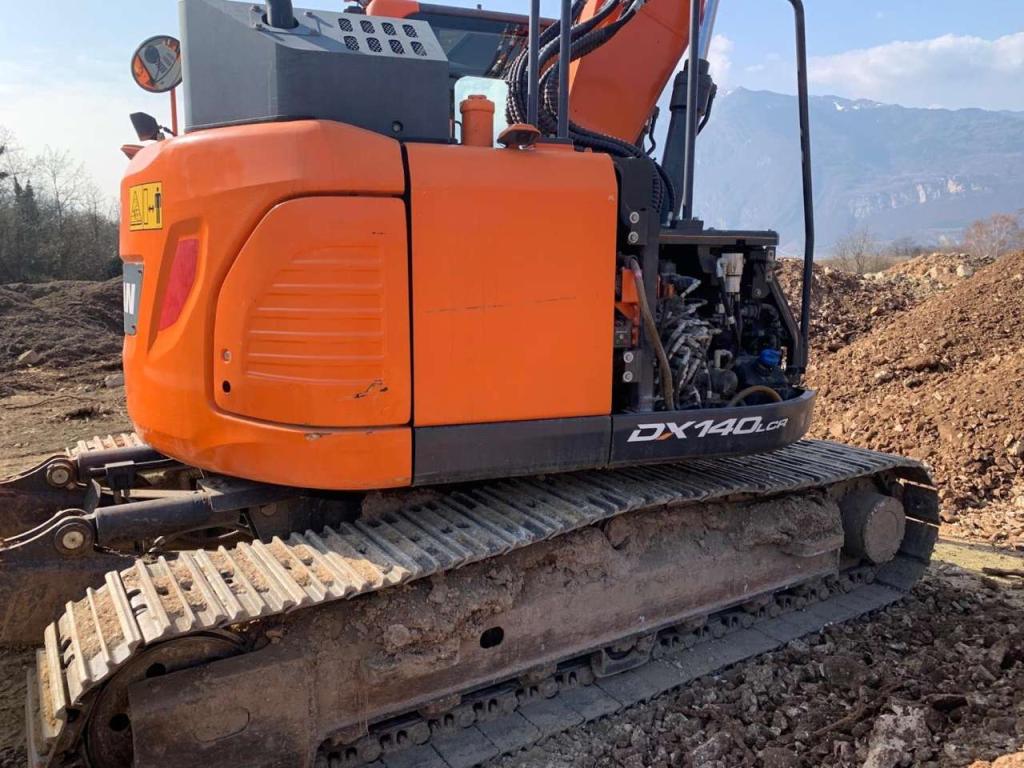 Doosan DX140LCR-5 Photo 3