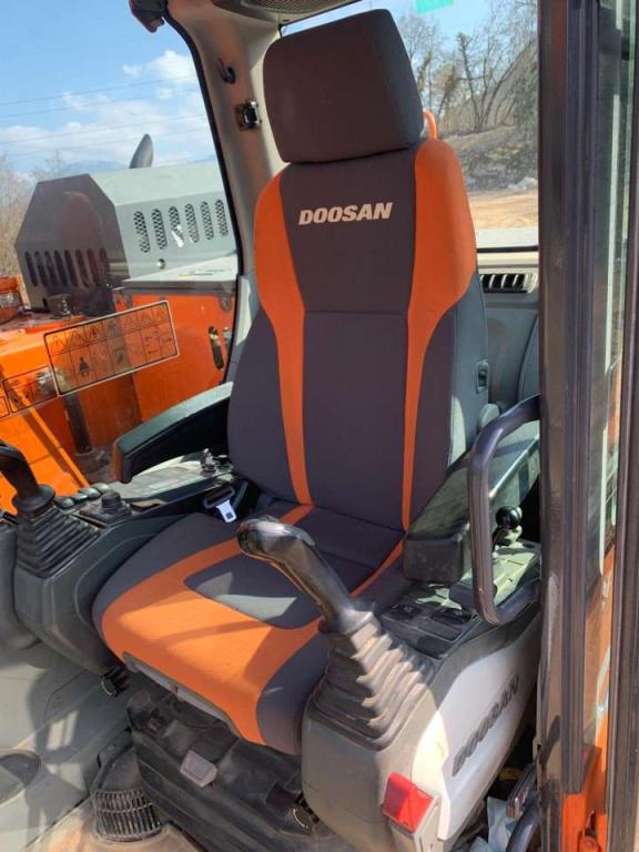 Doosan DX140LCR-5 Photo 5