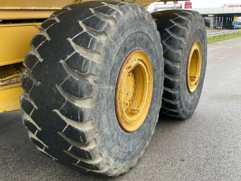 Caterpillar 745 04A Photo 16