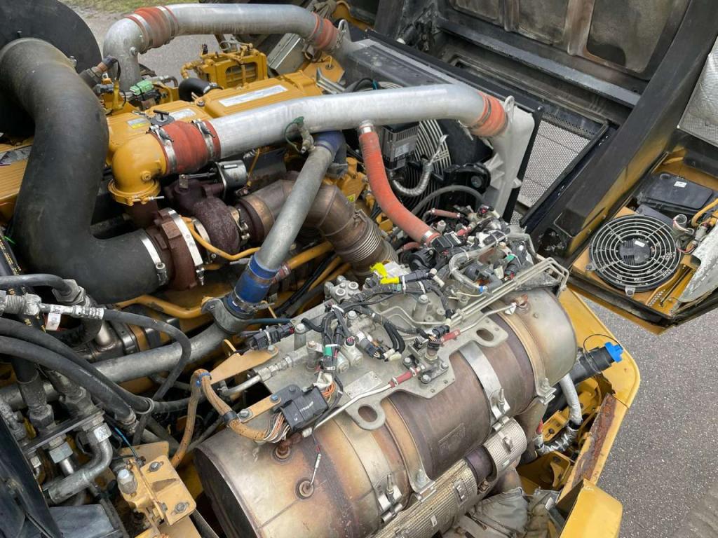 Caterpillar 745 04A Photo 25