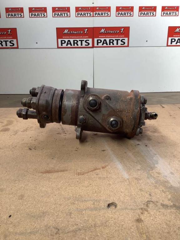 Joint tournant pour Hitachi ZX160LC Photo 1