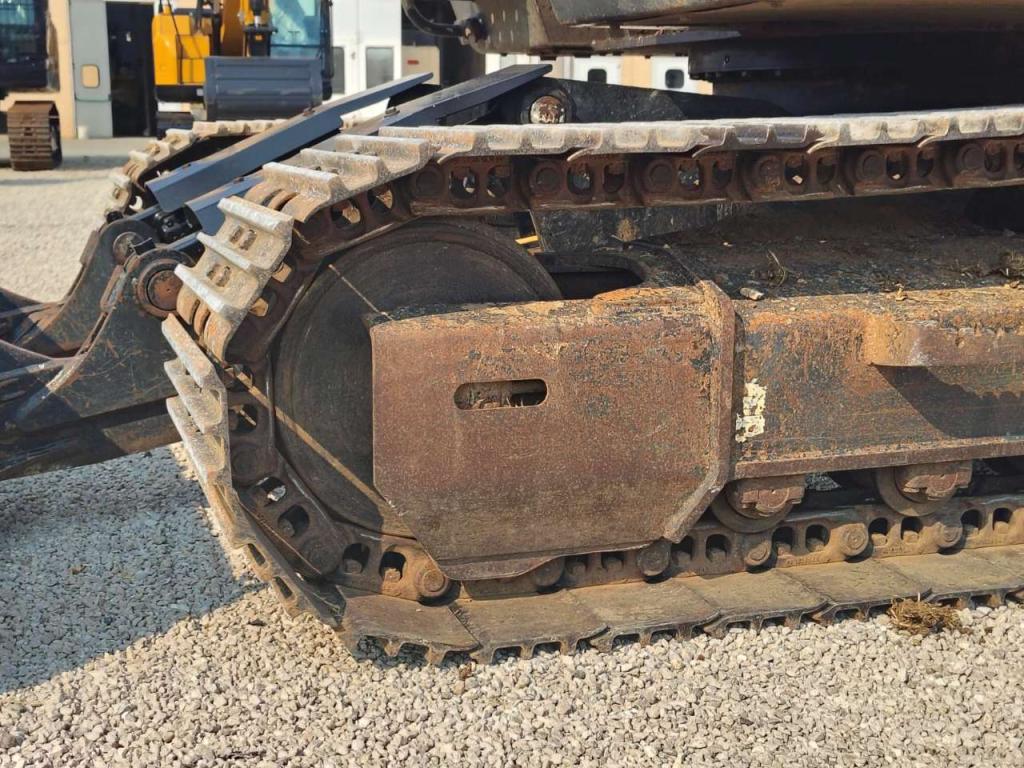 Hitachi ZX 130-6 Photo 12