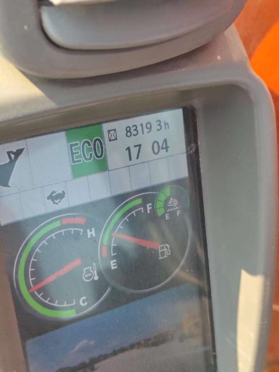 Hitachi ZX 130-6 Photo 26