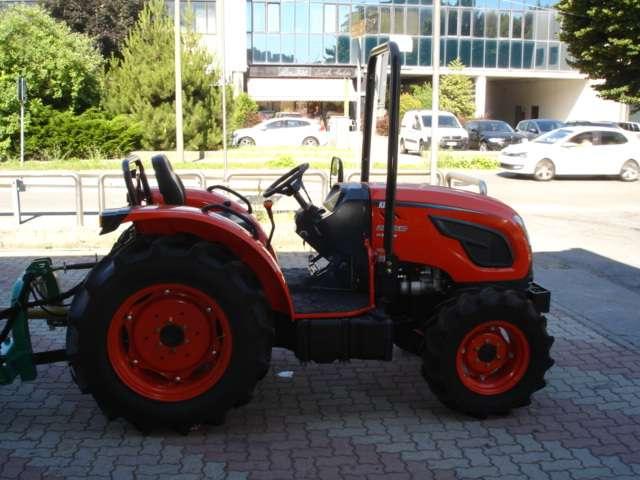 Kioti DK 5510 DT TURBO CON INVERSORE IDRAULICO Photo 8