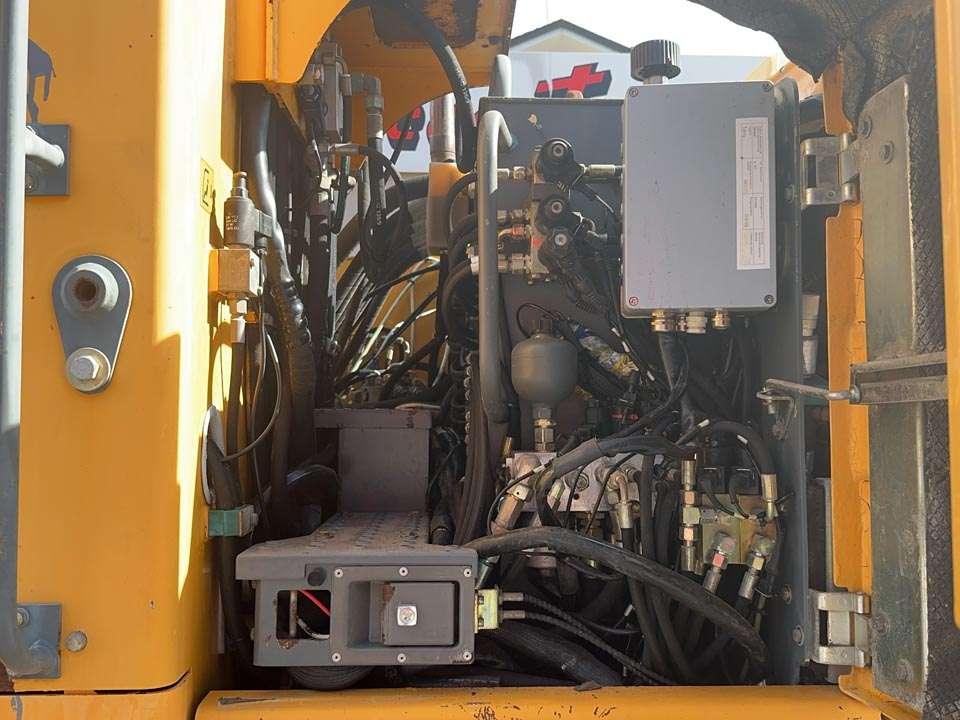 Liebherr A316 Photo 12