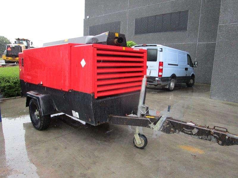 Atlas Copco XAHS 236 MD Photo 2