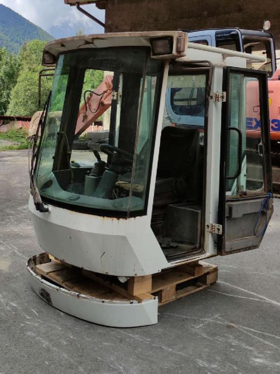 Cabine pour Liebherr Serie 4 Photo 1