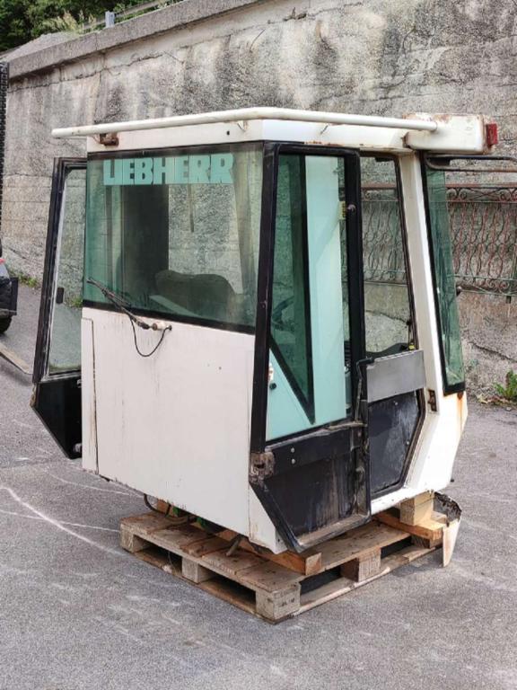 Cabine pour Liebherr Serie 4 Photo 9