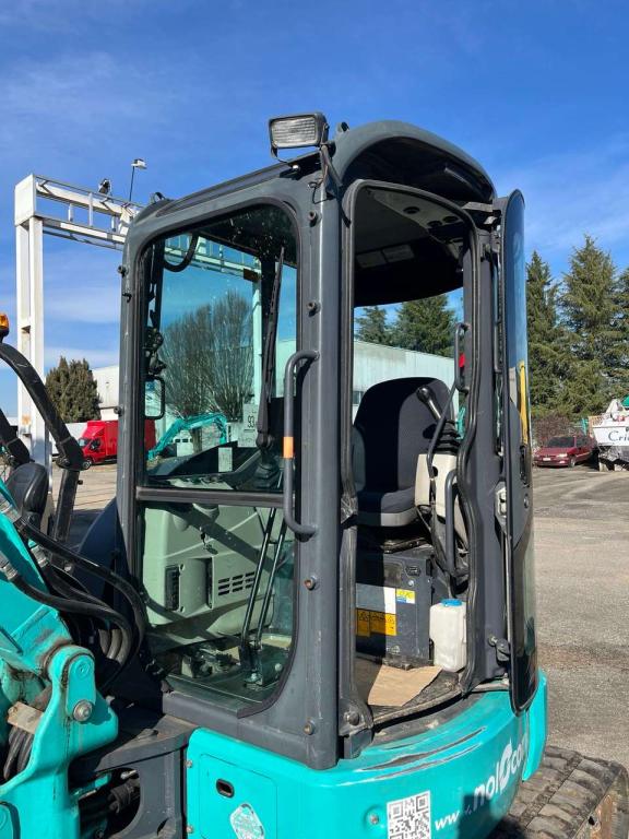 Kobelco SK35SRX-6 Photo 11